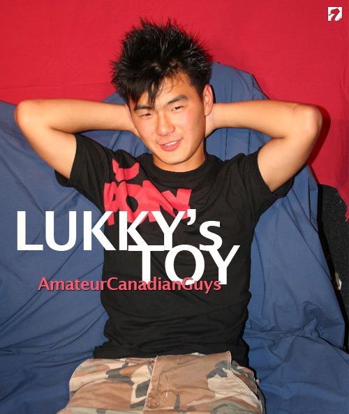 Lukky's Toy at Amateur Canadian Guys