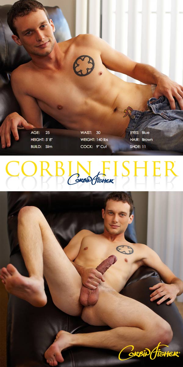 Fenton (Gets Dirty) at CorbinFisher