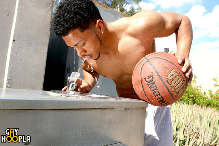 Andre Temple (Feature) at GayHoopla
