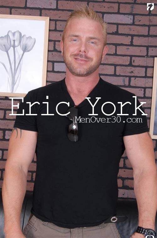 Eric York at MenOver30