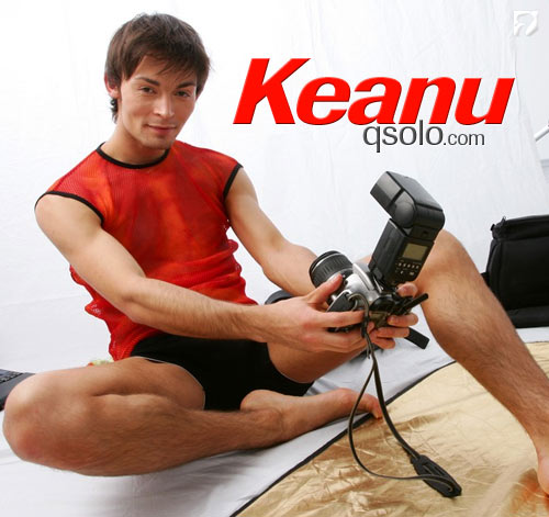 Keanu Returns at QSolo