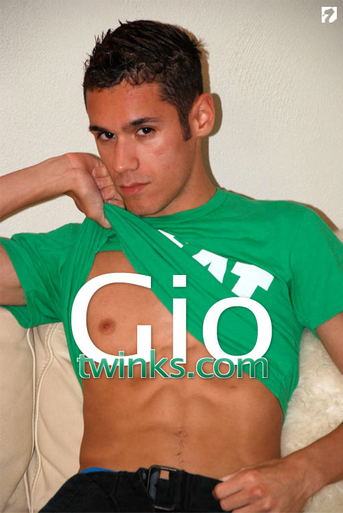 Gio Summers at Twinks