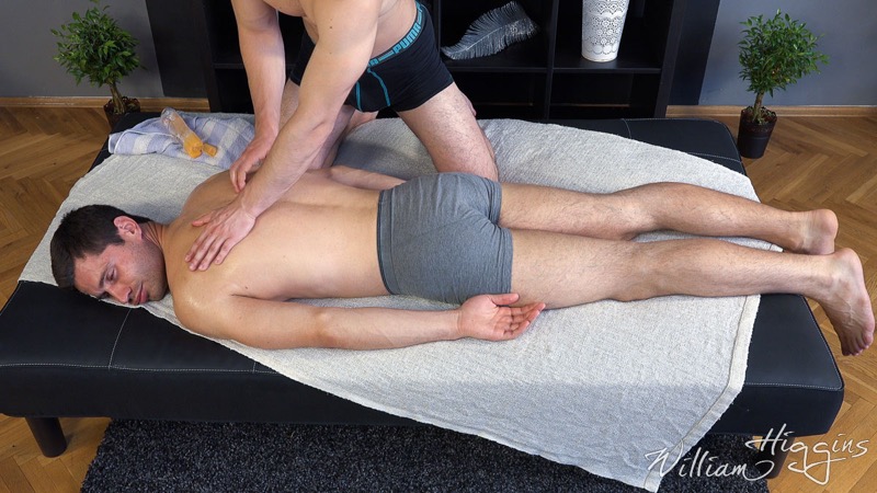 Kolja Muskanec (Massage) at WilliamHiggins.com